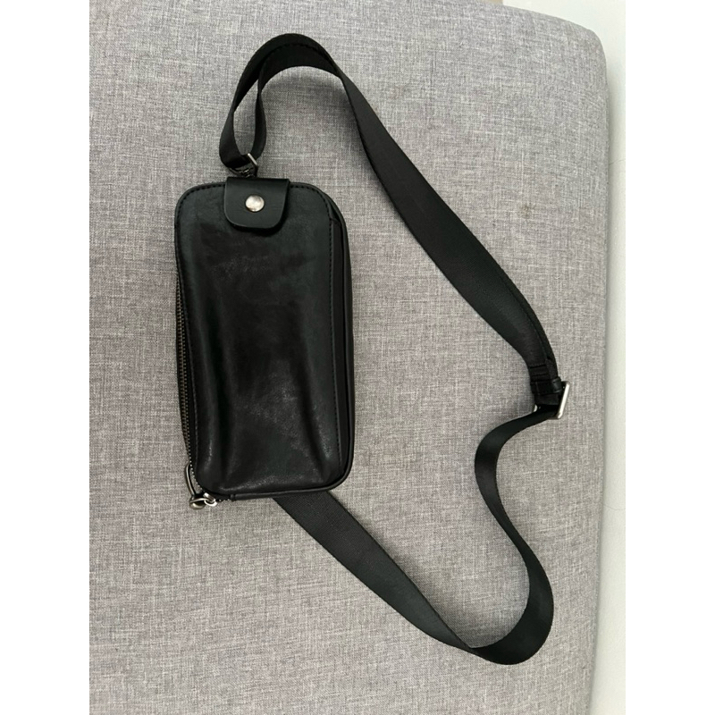 Preloved Waist/ sling bag Leather Pria