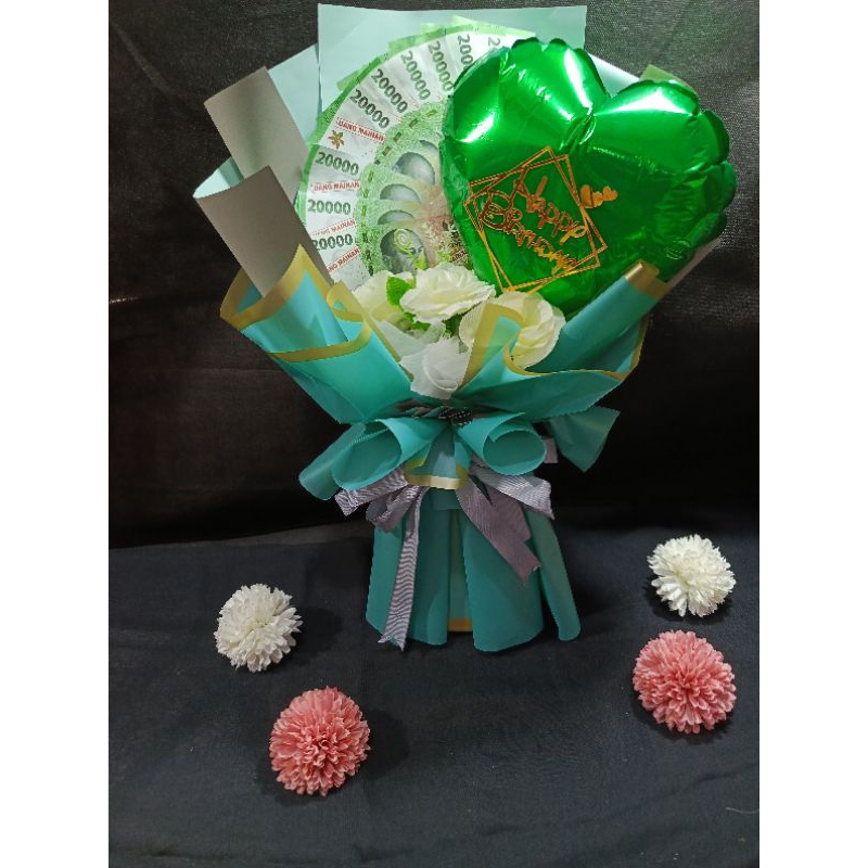 Buket uang + balon+bunga
