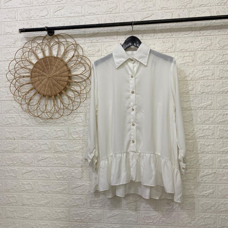 ATASAN//BASIC BLOUSE PUTIH REMPEL LENGAN PANJANG WANITA KOREAN STYLE - V53IC