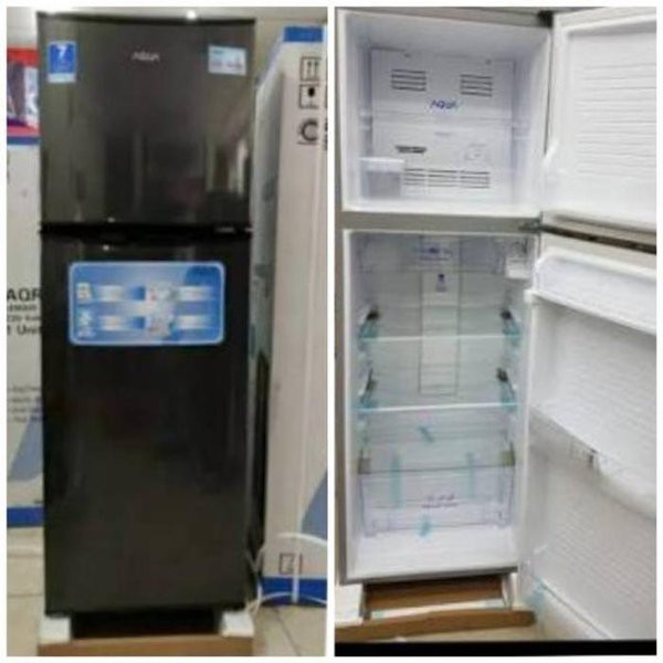 Kulkas 2 pintu Aqua-261