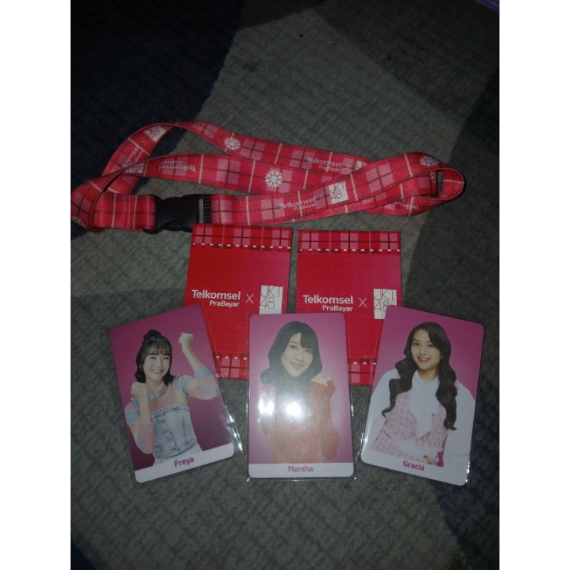 PHOTOCARD JKT48 X TELKOMSEL / LANYARD JKT48 X TELKOMSEL