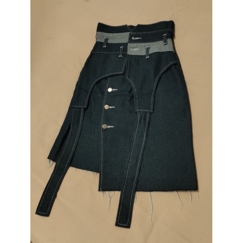 Gia skirt by THE AUCTUS