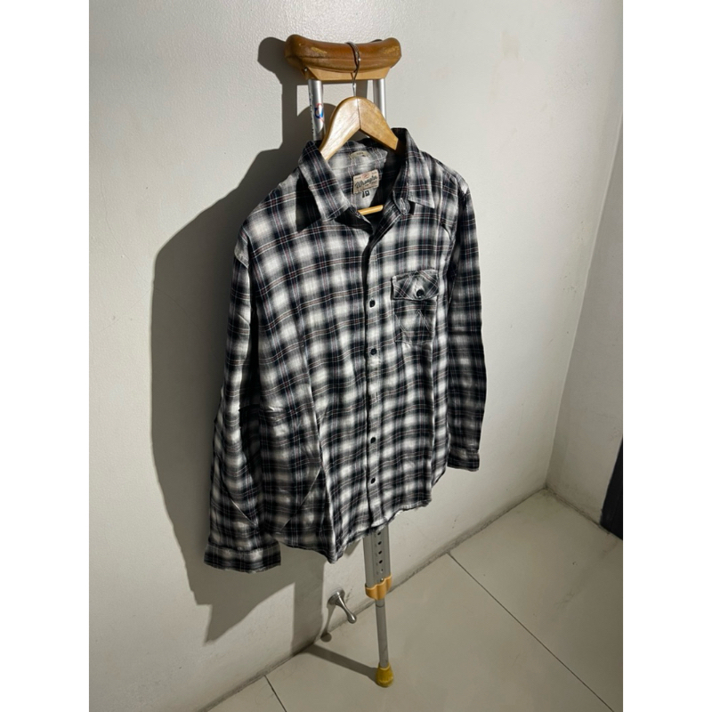 Wrangler Regular Shirt 1947. Special Vintage. 100% original. Size M. kemeja lengan panjang pria Wran