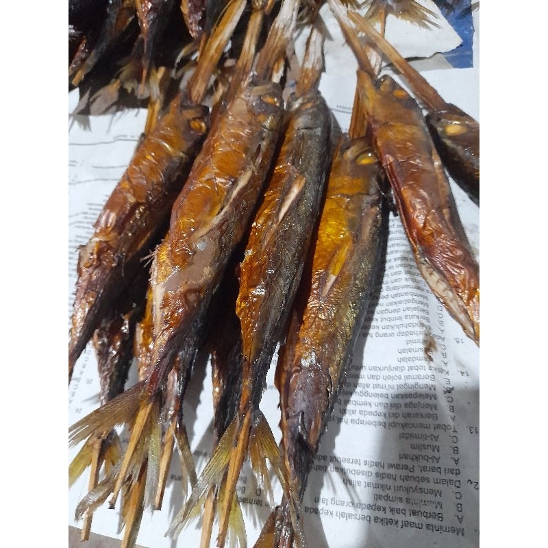 

Ikan asap salem 1ekor Rp8.000