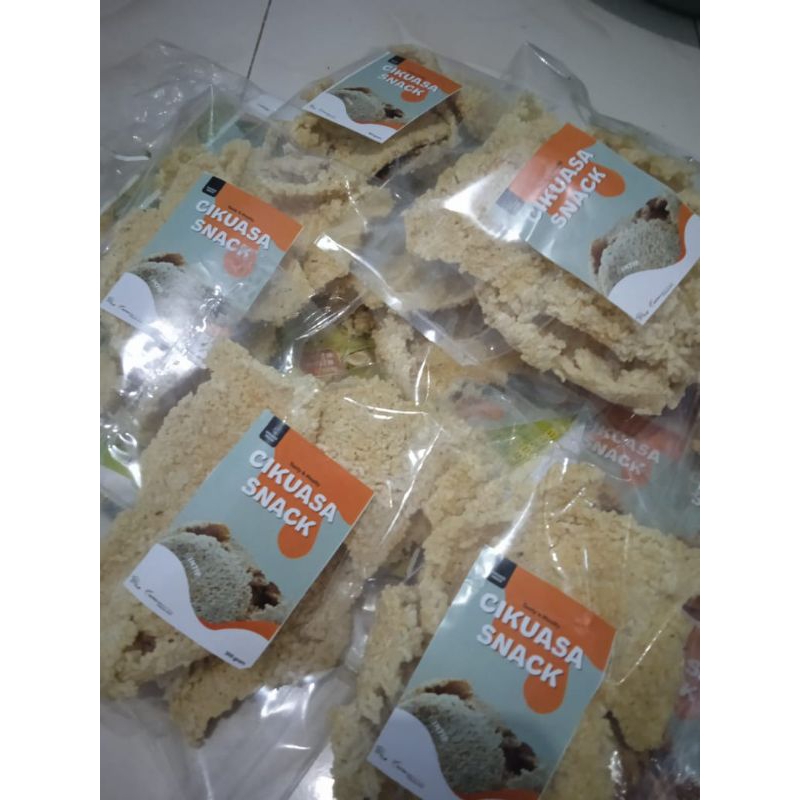 

intip/kerak nasi