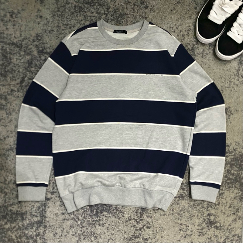 Crewneck Nearby