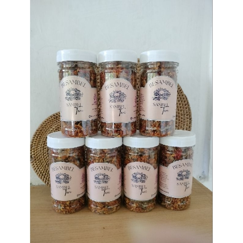 

Sambal Teri Pedas 75gr - Gurih, Pedas, dan Nikmat