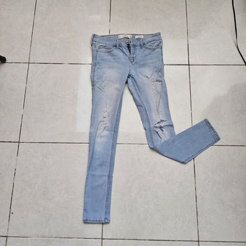 celana panjang wanita biru muda pastel HOLLISTER cewek S ripped strech jeans M model pensil santai n
