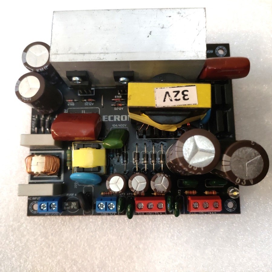 TRAFO SMPS SWITCHING 6A CT 32V EXTRA 1.5A CT15V &0-12V