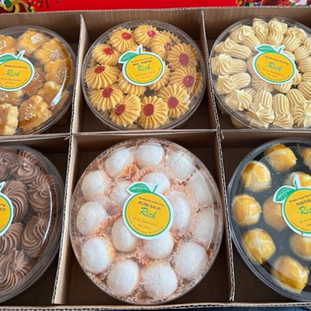 

HAMPERS / KUE KERING PREMIUM , KUE LEBARAN, ANEKA KUE KERING