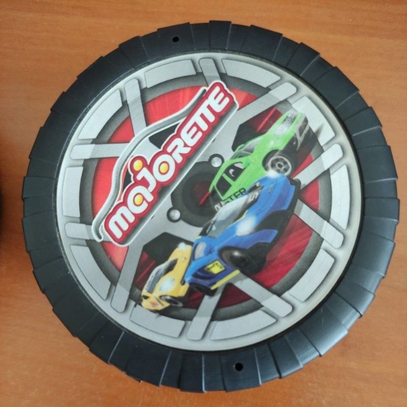 Majorette Pomade Random buka segel.