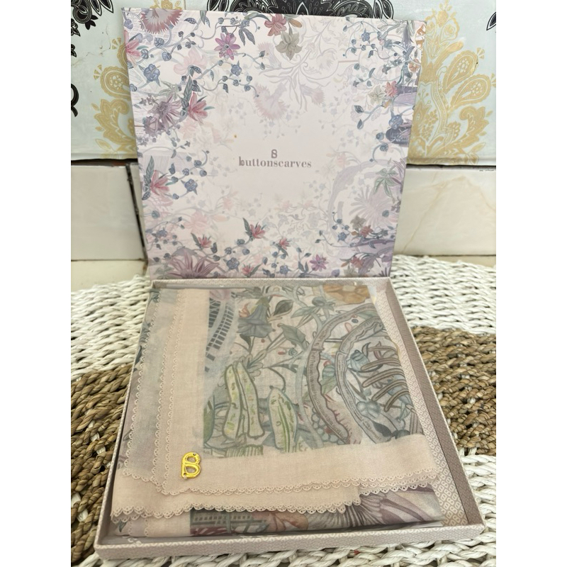 pl dubai series buttonscarves vanilla