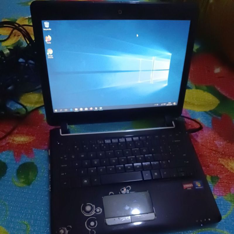 LEPTOP HP pavilion dv2  AMD ATHLON NEO X2 DUAL CORE BAHAN