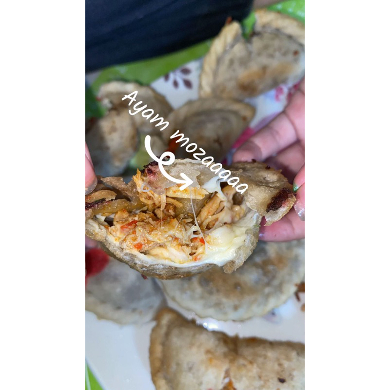 

cireng isi ayam mozarella