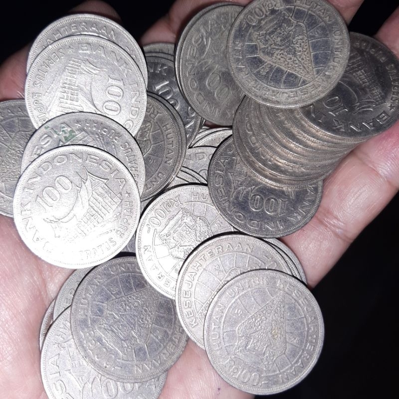 koin 100 rupiah wayang