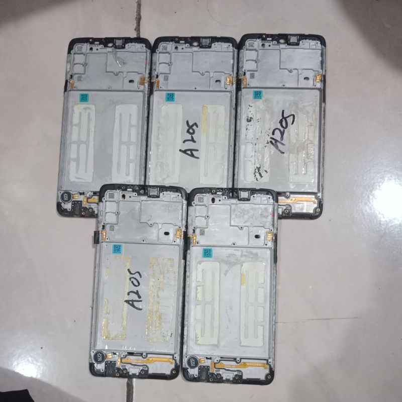 FRAME TATAKAN LCD SAMSUNG A20S ORI COPOTAN