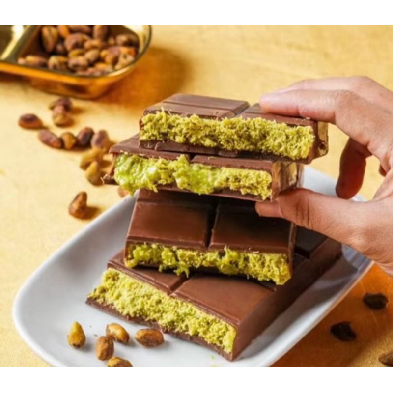 

coklat Dubai viral pistachio KUNAFe