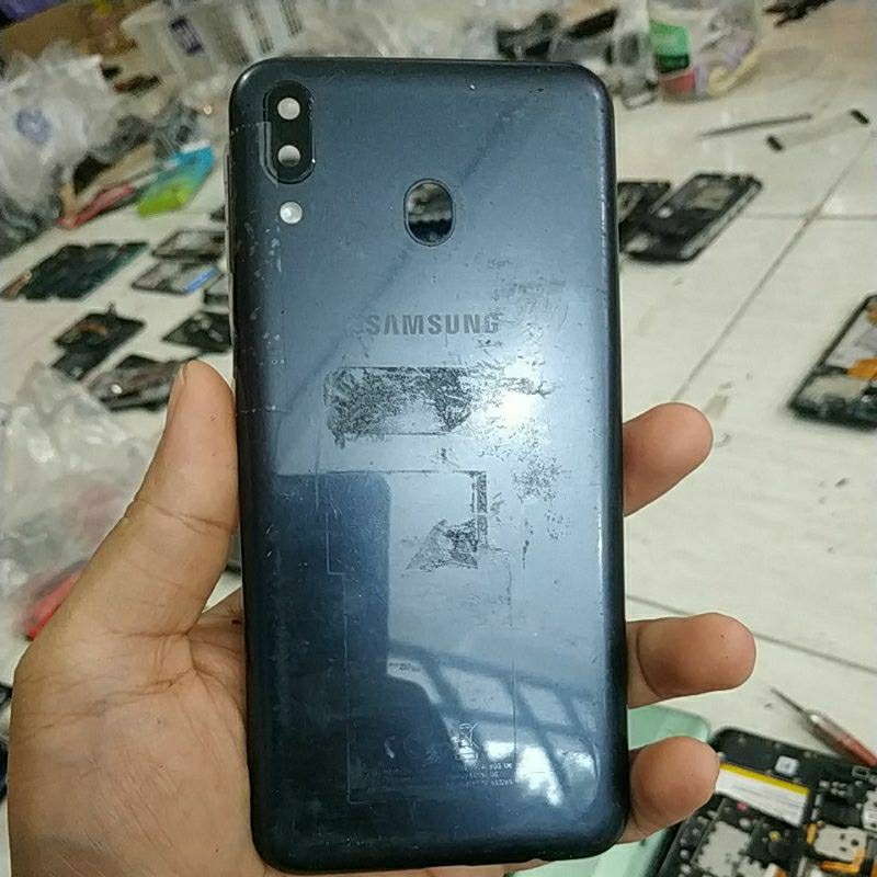 backdoor bekas Samsung M20 tombol lengkap