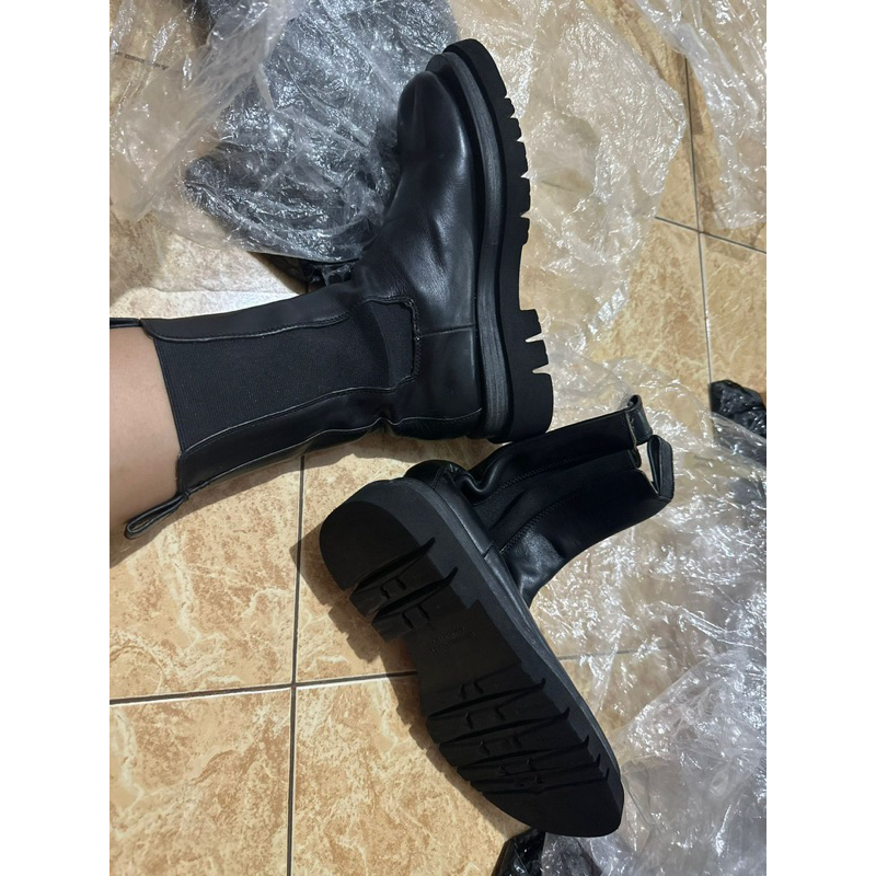 preloved sepatu bottega