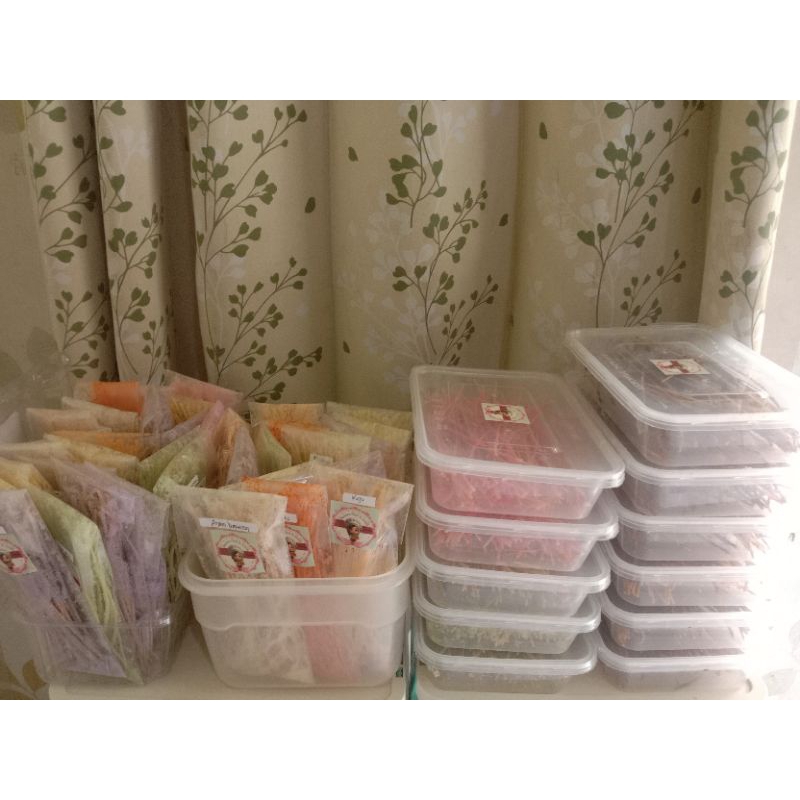 

Mie Lidi dengan banyak varian rasa kemasan kecil mumer