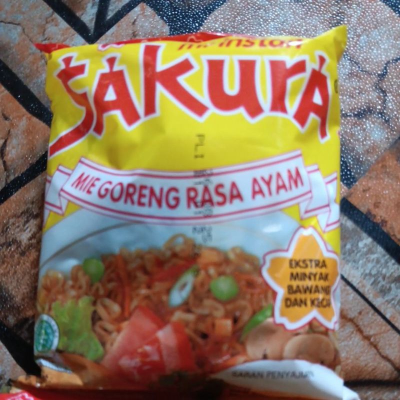 

mie sakura goreng rasa ayam