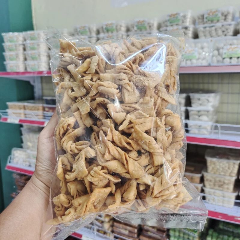 

Kue Bawang Pita | DeCeCe Shop