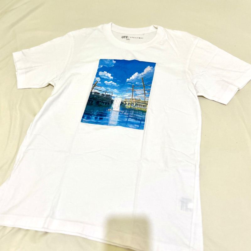 UNIQLO ORIGINAL SALE Makoto Shinkai Suzume Weathering with you Kaos Size M
