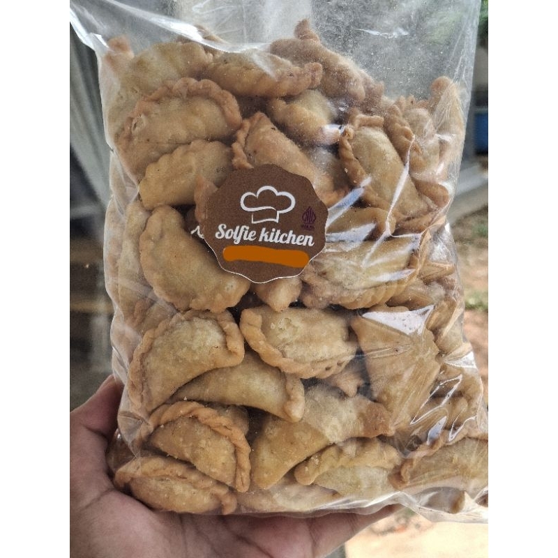 

ISI 500GRAM PASTEL MINI ISI ABON CAKALANG ABON IKAN TONGKOL