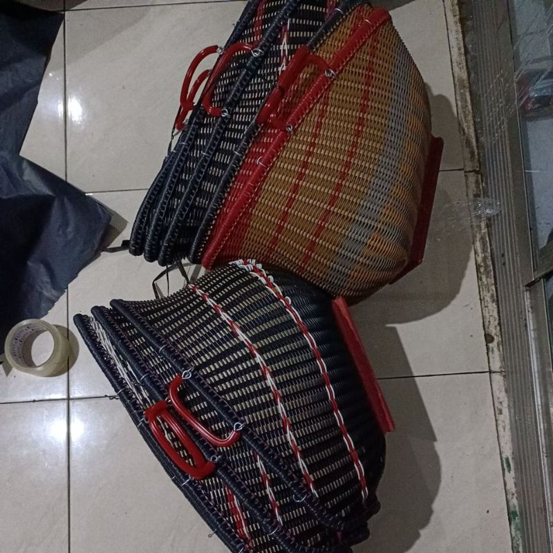 kiso ayam  bahan fiber standar(bonus karpet