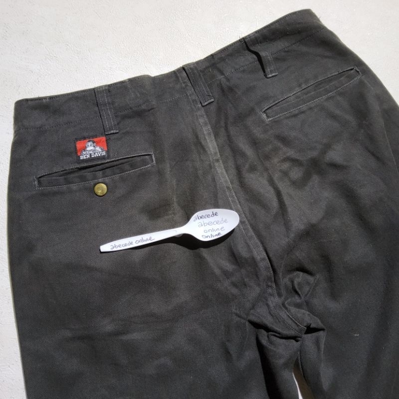 BEN DAVIS work pants size 33