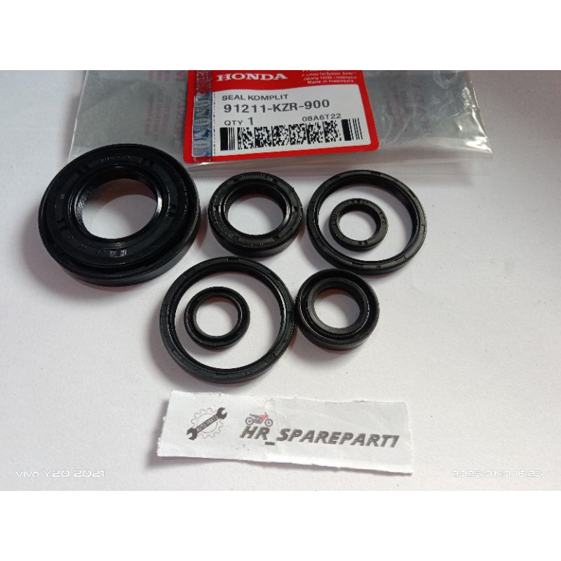 Seal Komplit Oil Seal Kit Honda Vario 125 injeksi Kode KZR