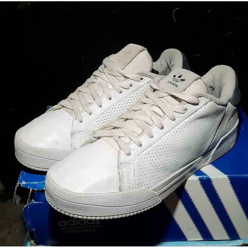 sepatu thrift / sepatu second size 40