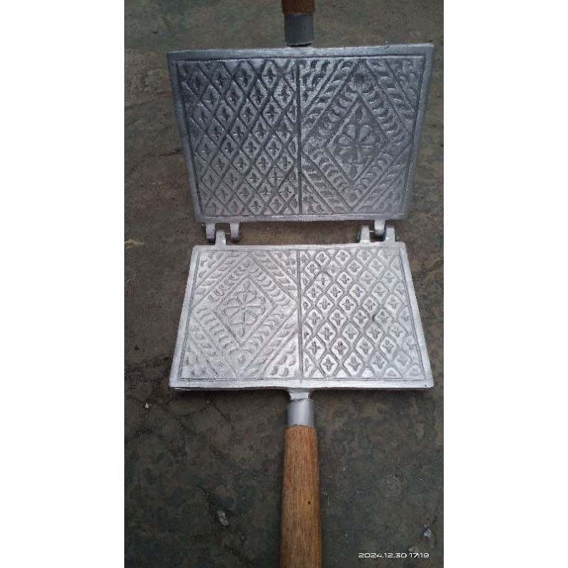 cetakan kue gapit / jepit opak