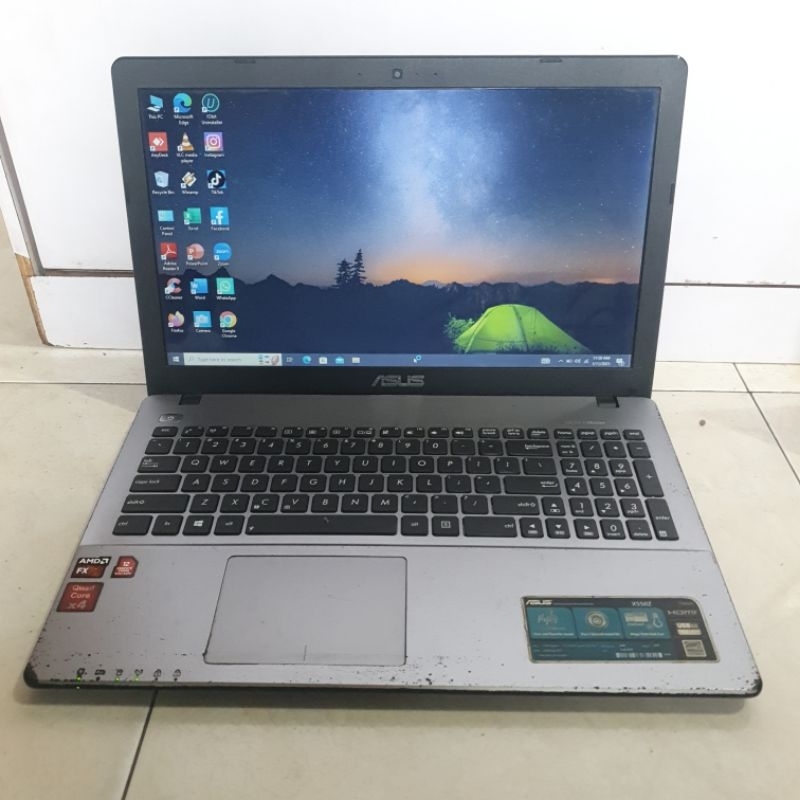 Laptop Asus X550Z