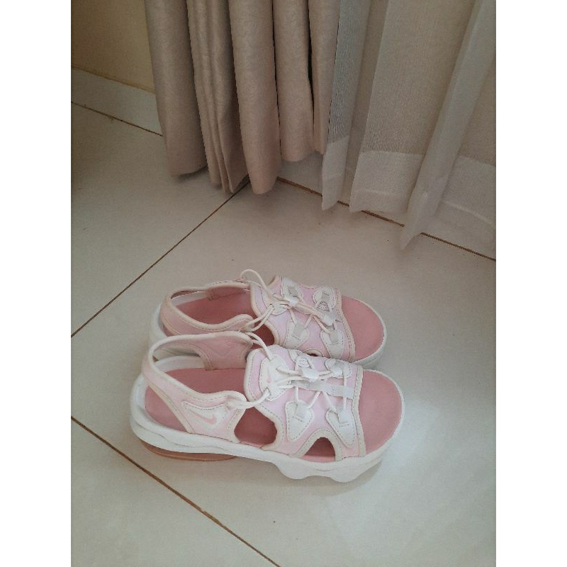 Sandal nike preloved