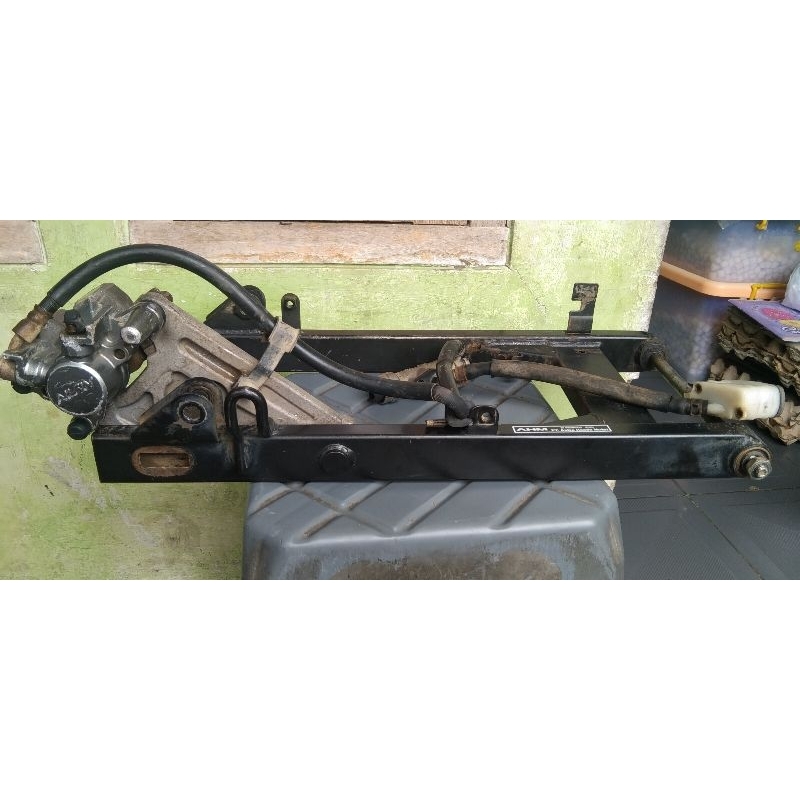 swing arm Supra x 125 fi + remset