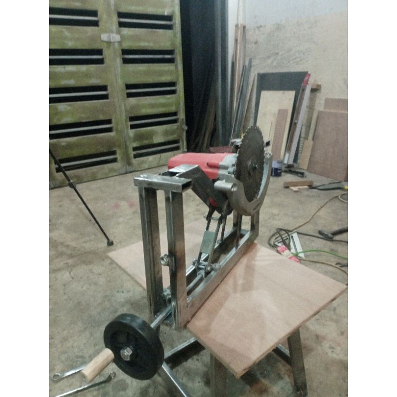 table saw  rakitan rangka naik turun