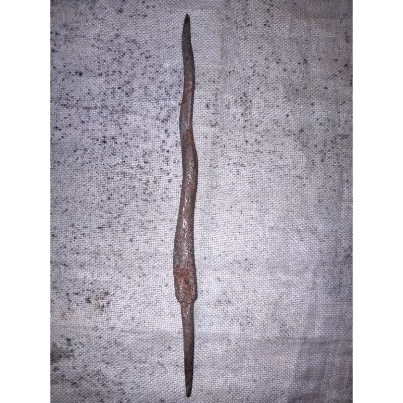 jimatan cacing kanil Luk 5 besi temuan darat