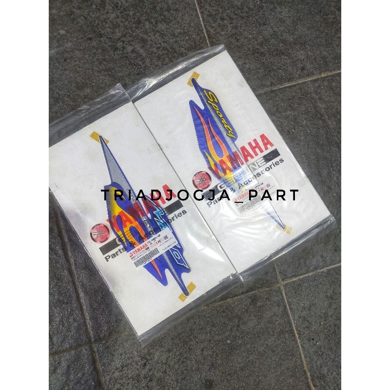 striping sticker decal mio sporty 2006 cw api biru bagian depan original