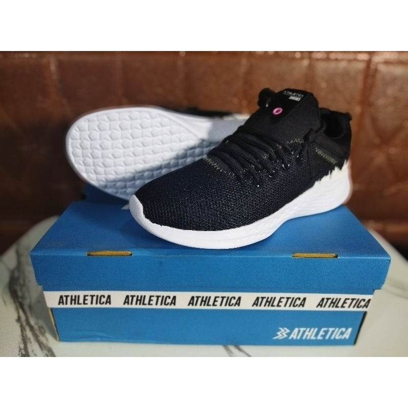 Sepatu sneakers running ATHLETICA Black size 41