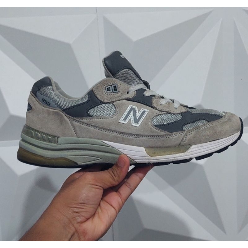 Sepatu Second New Balance NB 992 USA M992GR Size 43