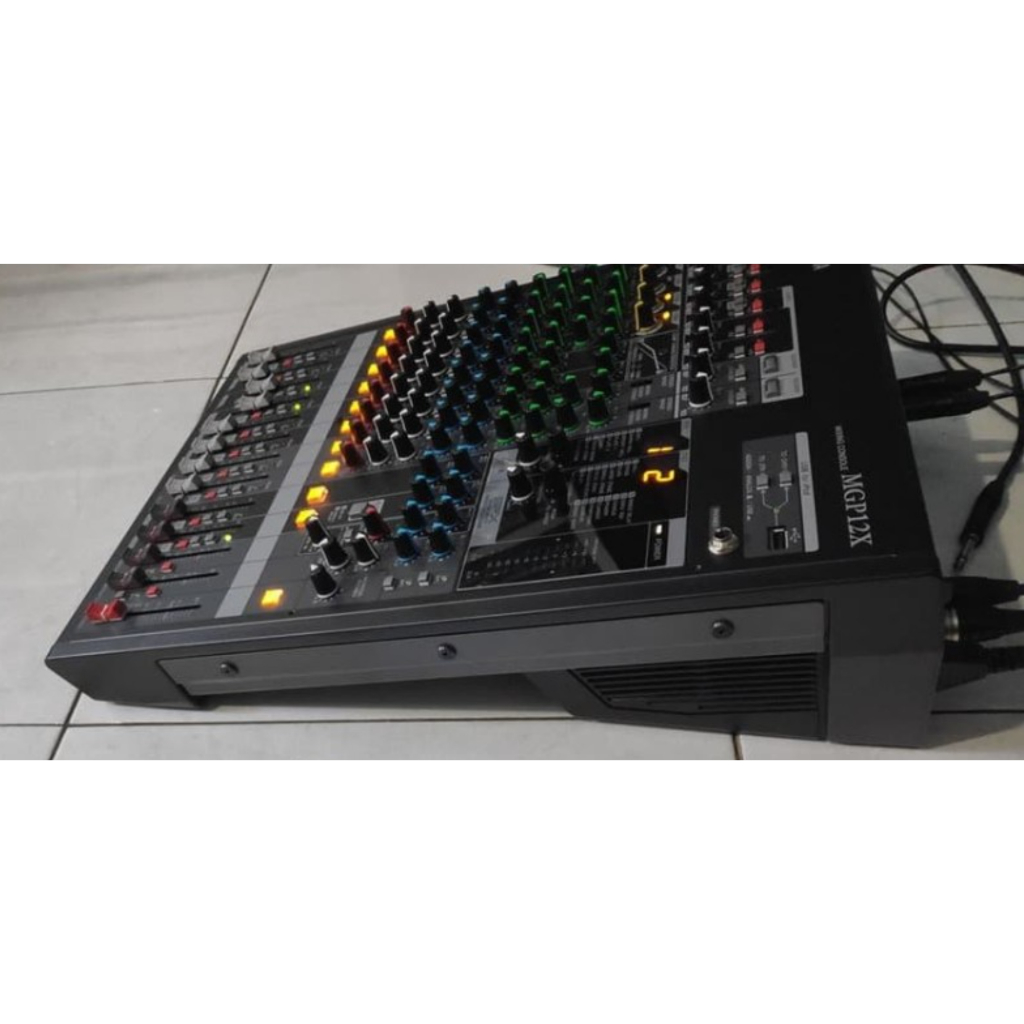 mixer audio analog YAMAHA MGP12X / MGP 12X / MGP12 X