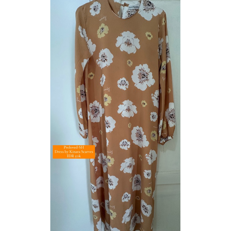 preloved dress by Kinara Scarves