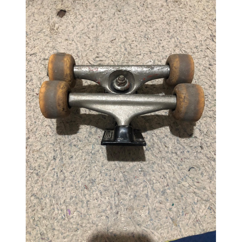 truck bullet skateboard second
