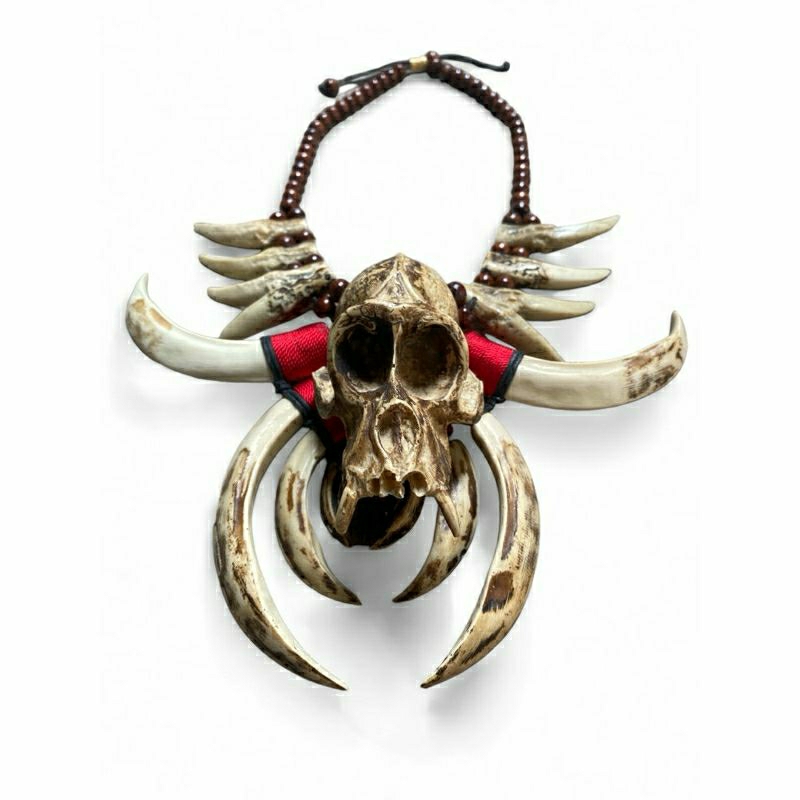 Kalung Pria Etnik Bandul Taring Babi Variasi Taring Macan Adat Dayak Kalimantan