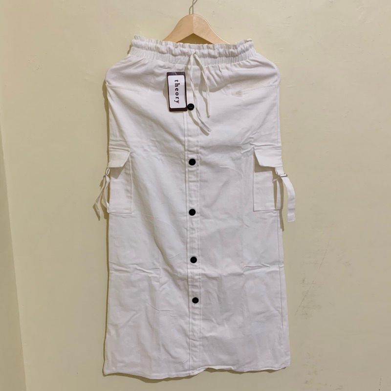 Rok Cargo Jeans Theory Putih White - Rok Jeans Cargo Theory terbaru putih - Rok Jeans Putih BKK - Ro