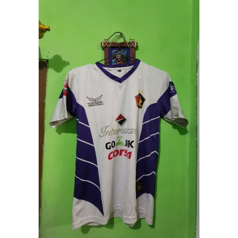Jersey persik kediri Rabona, Noij