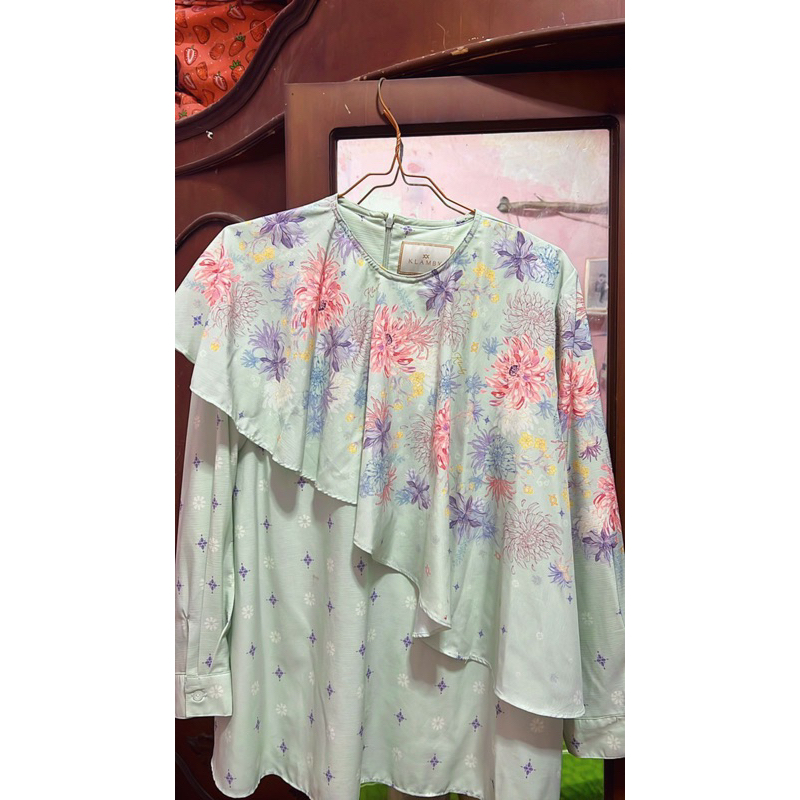 Blus Bunga Lengan Panjang - Wering Klamby Size XL