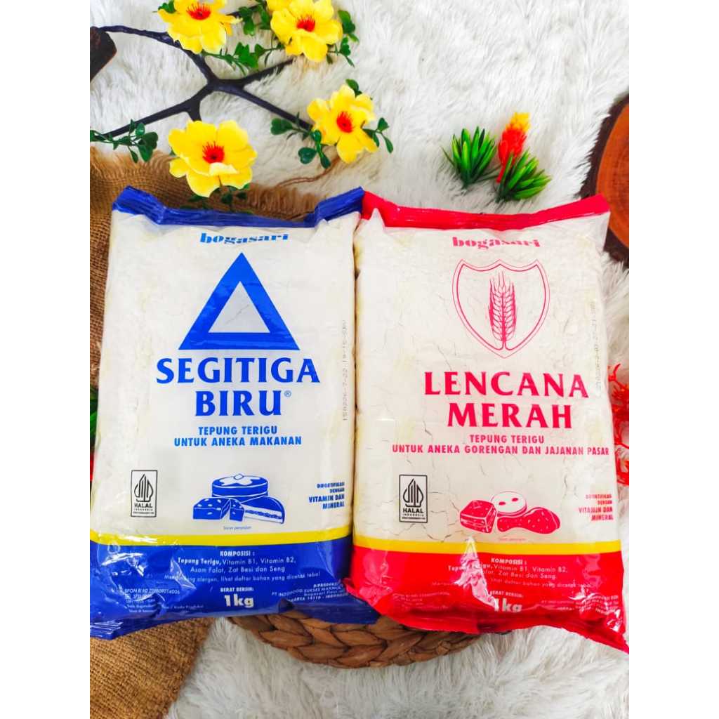 

Tepung Segitiga biru dan Lencana Merah 1kg
