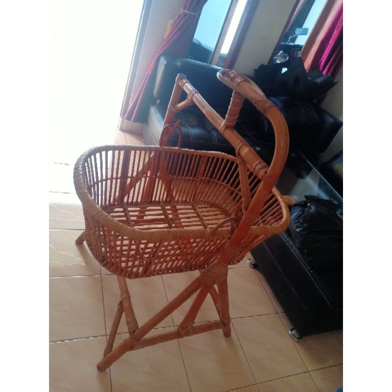 Ayunan Rotan set Bantal (preloved)